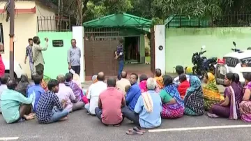 Dharna In Front Of Mayor's Residence