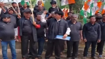 Congress workers protest against 5T secretary VK Pandian's visit