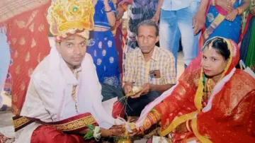 Newly-wed couple found hanging inside bedroom in Odisha; police stop cremation