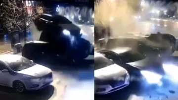 Crash parking! Car jumps off four vehicles to land at perfect place; watch