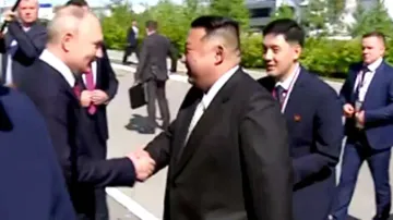 Kim, Putin meet at Vostochny spaceport in Russia