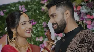 Groom's reaction to bride's entry to wedding venue goes viral