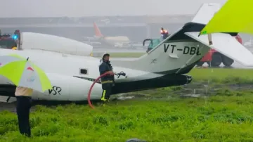Aircraft skids in Mumbai