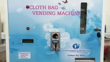 Cotton bag vending machine