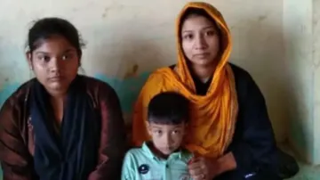 Bangladeshi woman arrives in India to meet lover, discovers he is married