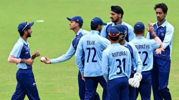 India crush Bangladesh to enter final of men's cricket