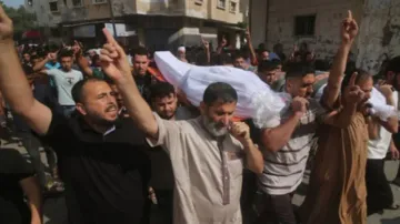 Death toll from Israeli attack hits 900 in Gaza