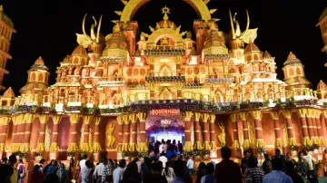 Durga Puja: Looters and snatchers on prowl in Bhubaneswar pandals!
