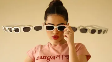 Urfi Javed's 'Raavan' swag triggers hilarious comments