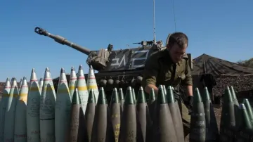 Nifty tanks for fifth day on Israel-Hamas conflict