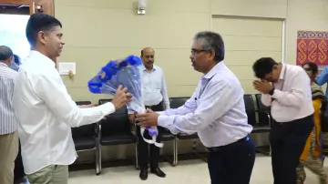 Power Show? Odisha govt employees throng Naveen Niwas to meet VK Pandian!