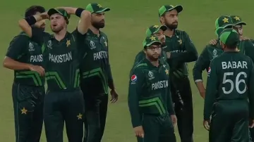 Pakistan Cricket players during match against South Africa 