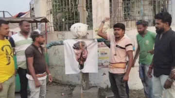 Manoj Mishra ban controversy: Koshal Sena burns effigy of Anubhav Mohanty, demands apology