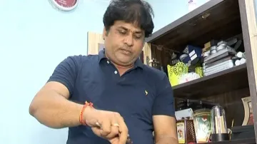 'Pen Man' Tushar Kanta Das