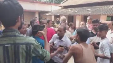 Headmaster thrashed for 'molesting' girl student in Odisha's Balasore