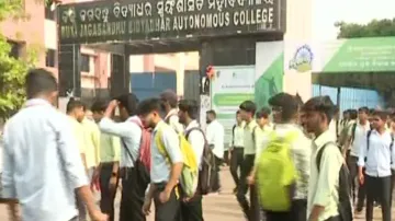 Tension at BJB College in Bhubaneswar after ex-student picked up by police