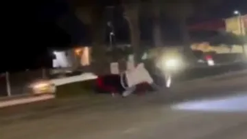 Youth falling from his bike due to over speeding.