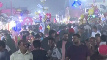 City dwellers enjoy food, amusement rides at Bhubaneswar Bali Yatra