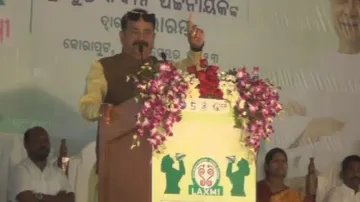 Congress leader Tara Prasad Bahinipati speaking at a programmes in Koraput