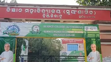 Sex racket alleged in College