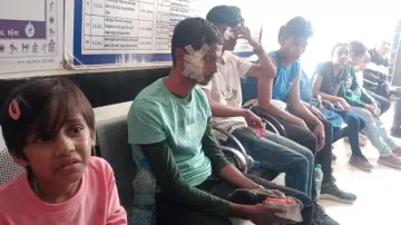 Bus carrying tourists from West Bengal overturns near Daringbadi, 25 injured