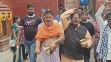 Kamiya Jani ripple effect: Akhandalamani servitors oppose Pandian’s visit, sprinkle Ganga water 
