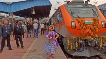 Grand welcome accorded to Amrit Bharat Express as it rolls via Odisha