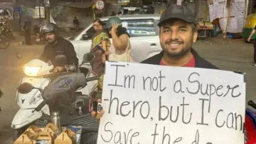 Peak Bengaluru: Architect leaves high paying job, turns vada pav seller