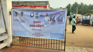 The Minister was on his way to attend Sagar Parikrama programme at Arakhakuda