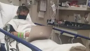 Internet hails teacher who dedicated his final moments grading students' assignments on hospital bed