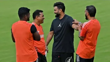 Rishabh Pant spotted with Virat Kohli during training session at Bengaluru; will he play in...