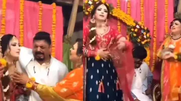'Tujh mein rab dikhta hai...' Bride's emotional father breaks down on wedding stage, netizens turn sarcastic; watch