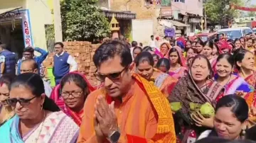 BJD Leader Kalikesh Singhdeo Visits Narasingha Mishra's Residence