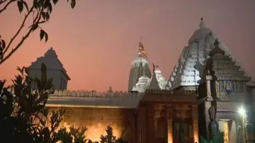 Puri Srimandir servitors clash over sale of holy flags