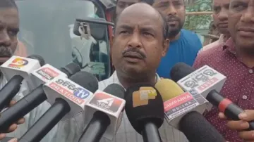 Auto driver in Odisha returns Rs 5 lakh worth of valuables to woman passenger