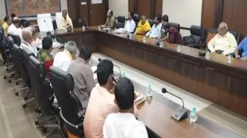 Key meeting of Puri Srimandir administration held on almanac preparation