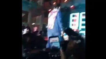 Aditya Narayan hits fan with mic during live concert, throws away his phone