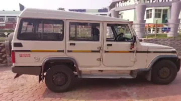 Relative absconds after leaving dead body