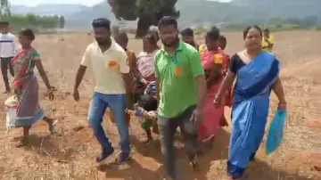 Ambulance staff carries pregnant woman for 3 km in Koraput