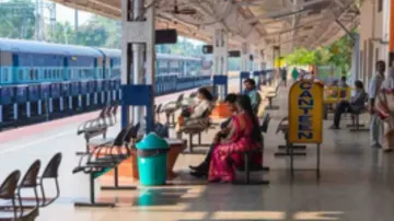 ‘Eat Right’ tag for clean, nutritious food to 150 railway stations