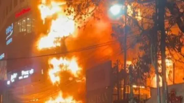 Massive building fire kills 43 in Bangladesh capital