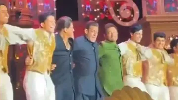 Superstar Shah Rukh Khan begins speech with ‘Jai Shree Ram’ during Anant Radhika pre-wedding bash