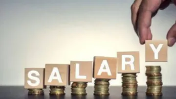 Indian workers likely to get average salary hike of 9.6 pc this year 