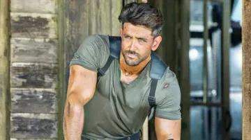 War 2: Hrithik Roshan's first look as Kabir leaked from sets! Fans go unstoppable