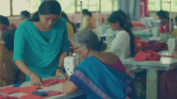 Reusable sanitary pads from banana fibre 