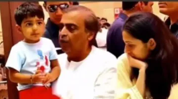 Hitman Rohit power! Forget Hardik Pandya, Ambani family also faces fans' anger – Watch