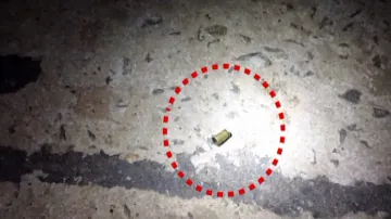 Miscreants loot gold ornaments worth over Rs 6 lakh from jeweller in Balasore; shots fired