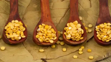 Step up vigil against hoarding of pulses: Centre to States