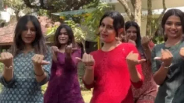 Kurti-clad girls'