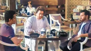 Nostalgia hits hard as MS Dhoni, Sachin Tendulkar, Rohit Sharma make rare appearance together